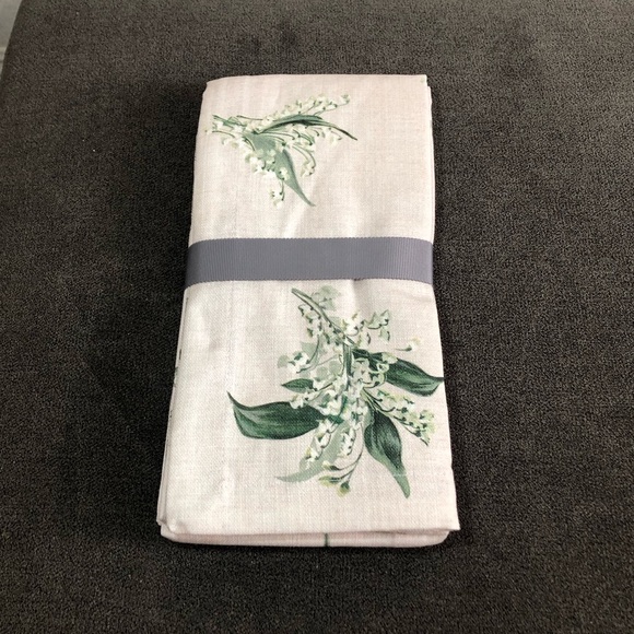 Pottery Barn Monique Lhuillier Lily of the Valley Cotton Napkins Set of 4 - Picture 10 of 11